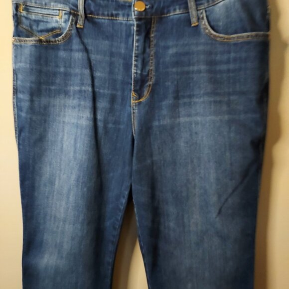 Seven7 Boombshell Hi Rise Bootcut Jeans Size 16W - Picture 3 of 10